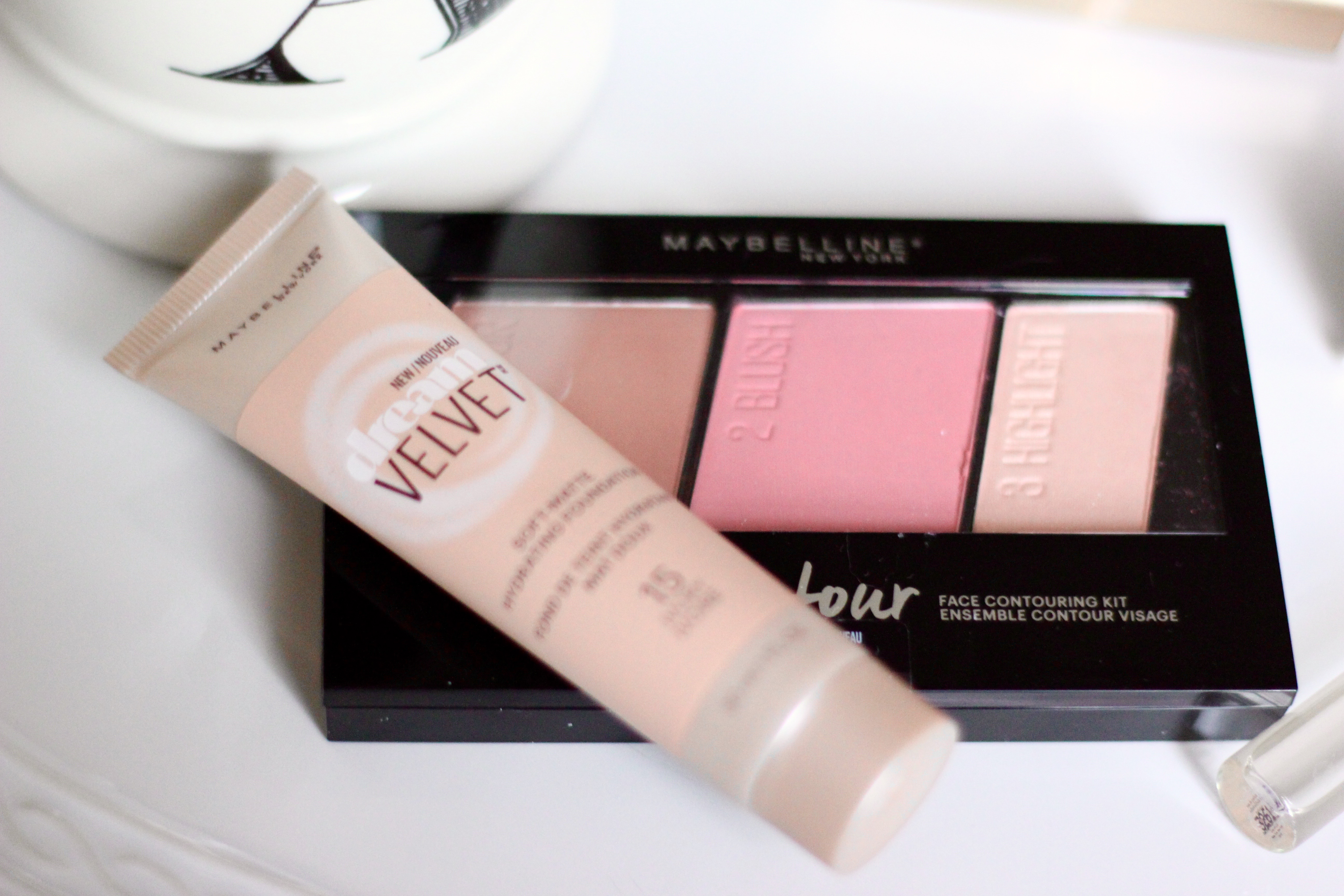 foundation and contour palette from maybelline