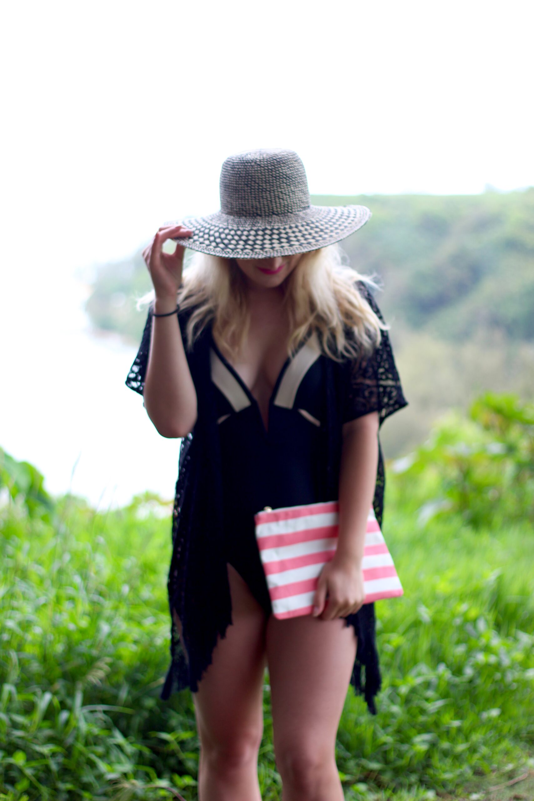 beach outfit | AMS Blog