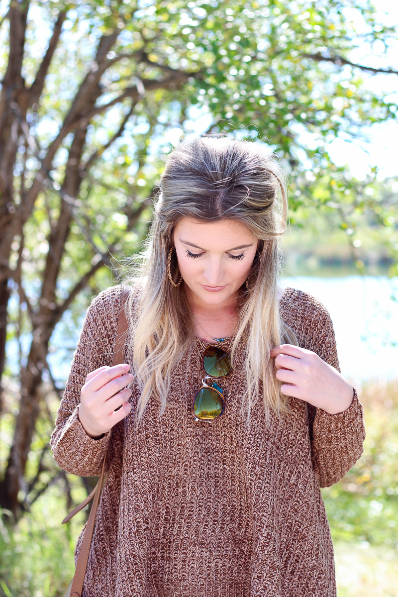 The perfect Fall Brown Chunky Sweater | AMS Blog