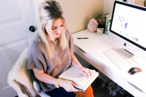 5 Tips to Stay Organized From Life and style blogger Audrey Stowe