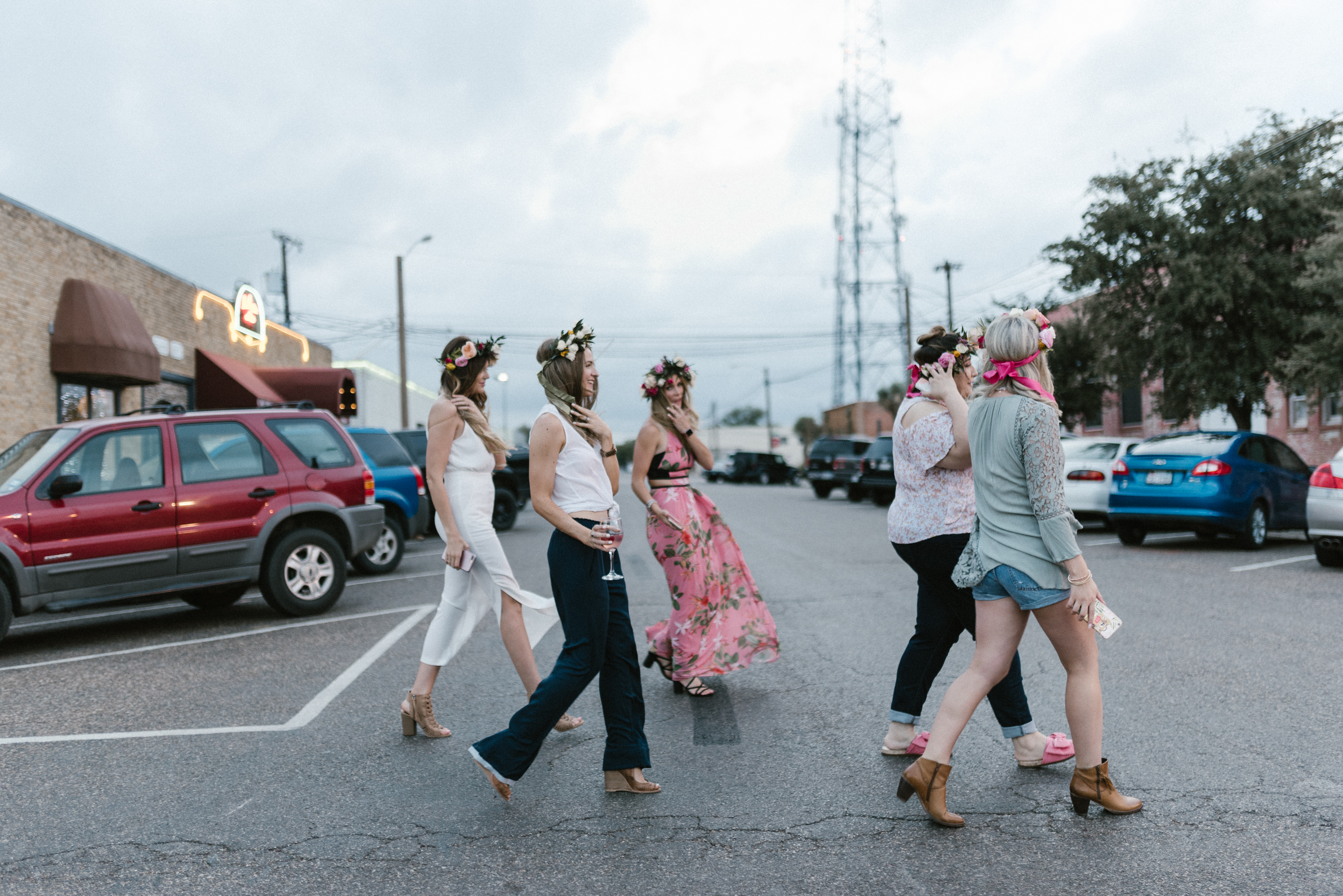 Flower Crown Party in West Texas | Bachelorette Idea | Lubbock, TX bloggers | by lifestyle and fashion blogger Audrey Madison stowe - Bachelorette Flower Crowns featured by popular Texas blogger, Audrey Madison Stowe