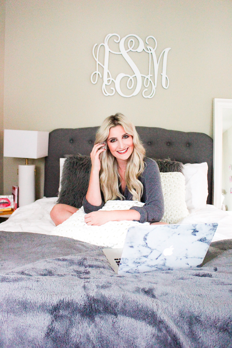 Fall Room Update With Devine Color | Wallpaper| Girly girl room | Audrey Madison Stowe a fashion and lifestyle blog