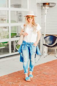 White Tee and Slip On Sandals You Need For Spring | Audrey Madison Stowe a fashion and lifestyle blogger