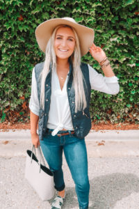 White Tunic Styled 3 Ways | Audrey Madison Stowe a fashion and lifestyle blogger