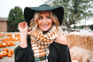 Cute Thanksgiving Outfit | Fall Style | Audrey Madison stowe a fashion and lifestyle blogger