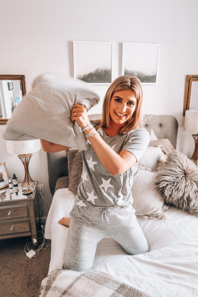 $26 Silk Pillowcase You will Love | Mulberry silk pillowcase | Audrey Madison Stowe A fashion and lifestyle blogger in Texas