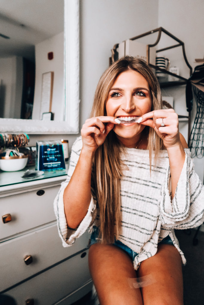 How I Whiten My Teeth | Teeth Whitening | Audrey Madison Stowe a fashion and lifestyle blogger