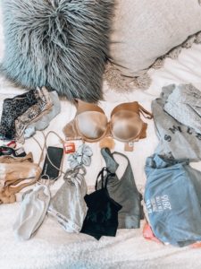 How I Pack When Traveling | Audrey Madison Stowe a fashion and lifestyle blogger