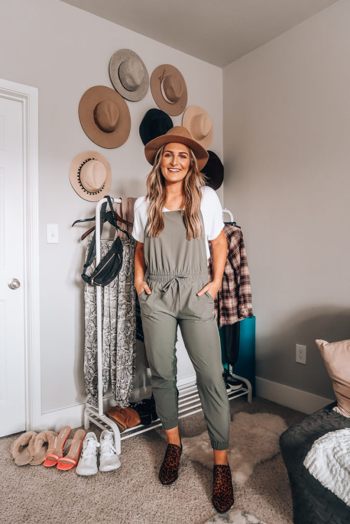 10 Ways To Style A White Tee This Fall | Audrey Madison Stowe a fashion and lifestyle blogger in Texas
