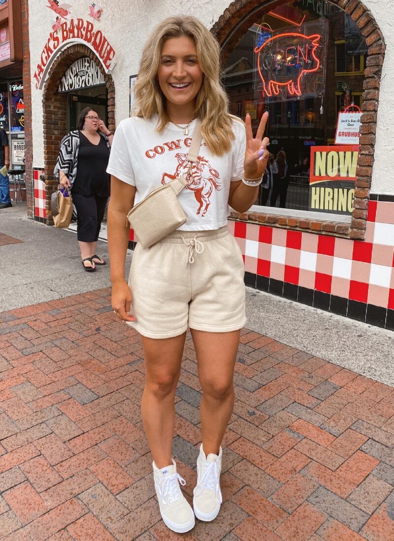 Nashville Outfit Ideas | What To Wear in Nashville | Cowgirl tee