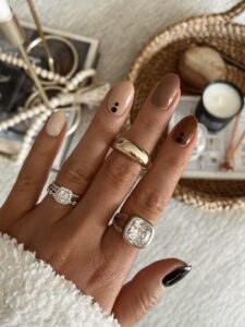 Nail Designs to Try | Neutral Nail ideas
