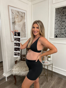 20 Weeks Pregnant | My Pregnancy Update | Audrey Madison Stowe a Dallas based lifestyle blogger | 20 week bump