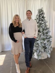 Husband and Wife Holiday Photo Outfit Ideas | What to Wear | Walmart Fashion finds