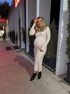 Bump style | Neutral bump style, maternity photos, dress the bump